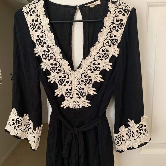 ILLA ILLA Pants - 🎀Flowy black and eyelet lace romper